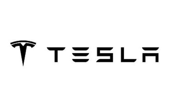 Slik finner du fargekoden p&aring; din Tesla